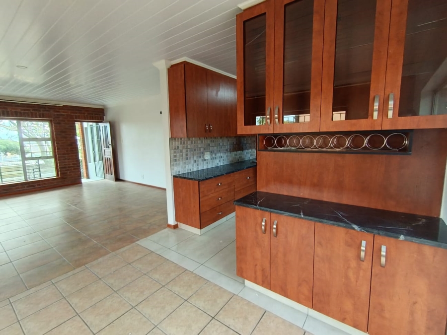 3 Bedroom Property for Sale in Heiderand Western Cape